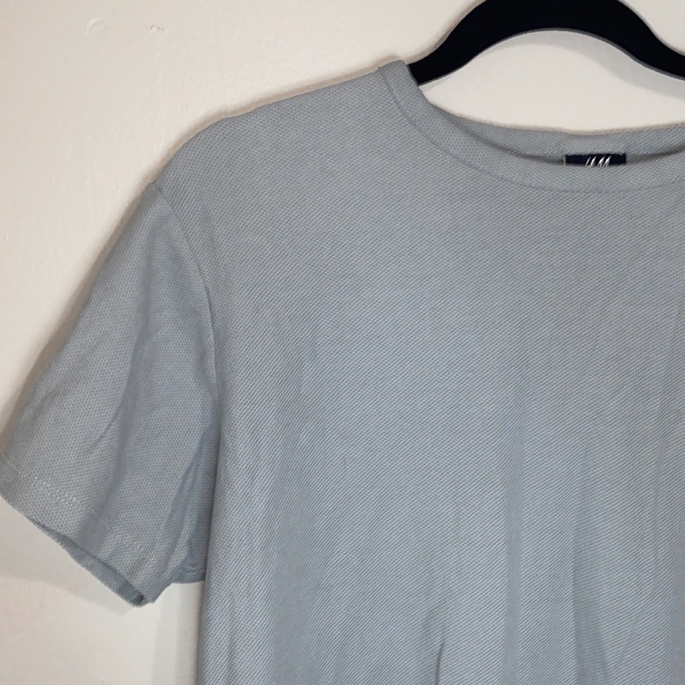 🪼H&M Cotton t-shirt! - Picture 2 of 7